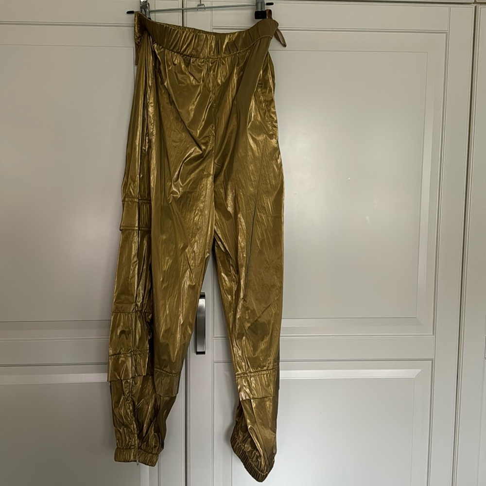 BNWT Tibi gold metallic joggers in xs